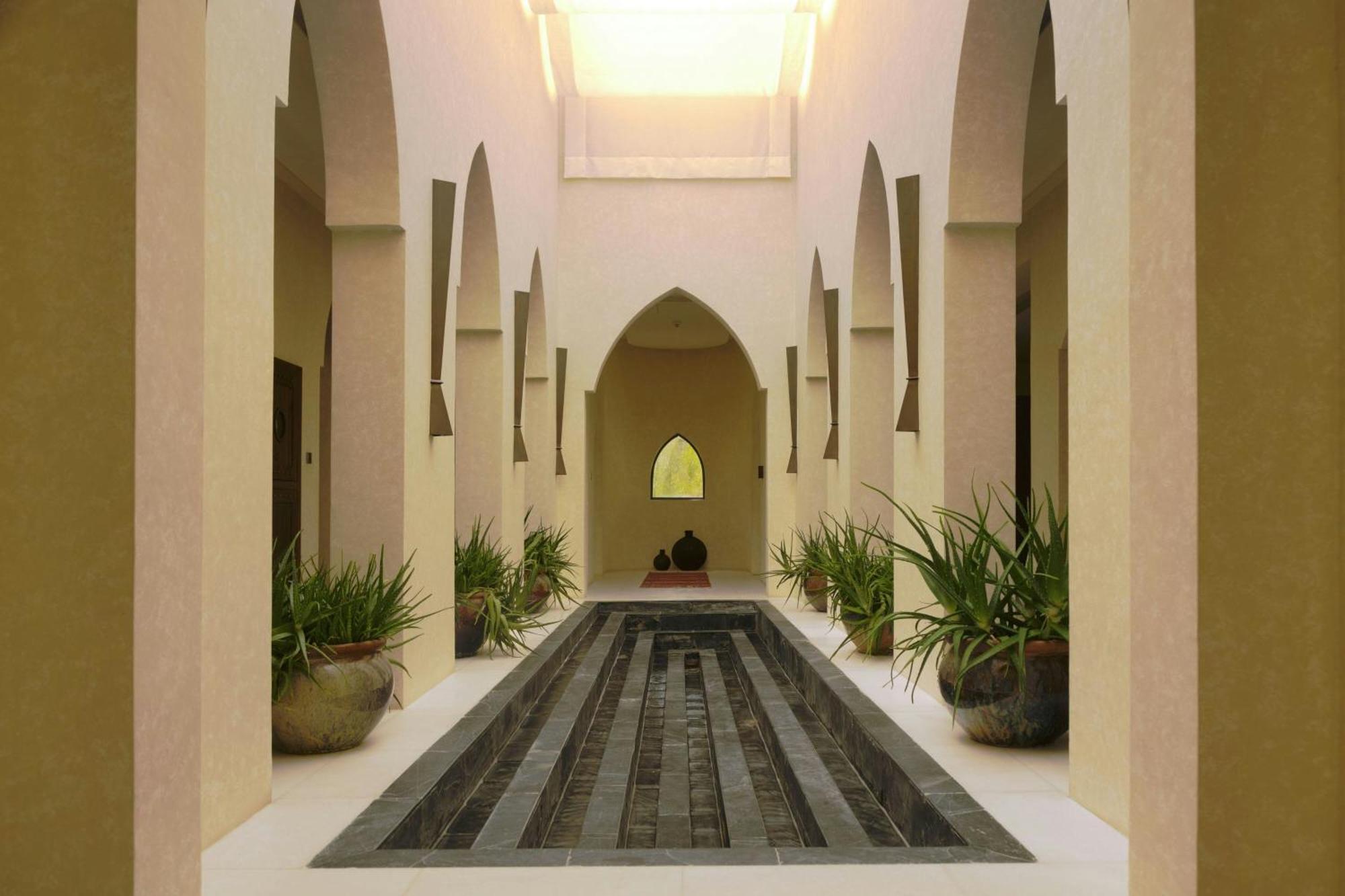 Al Bustan Palace, A Ritz-carlton Station touristique