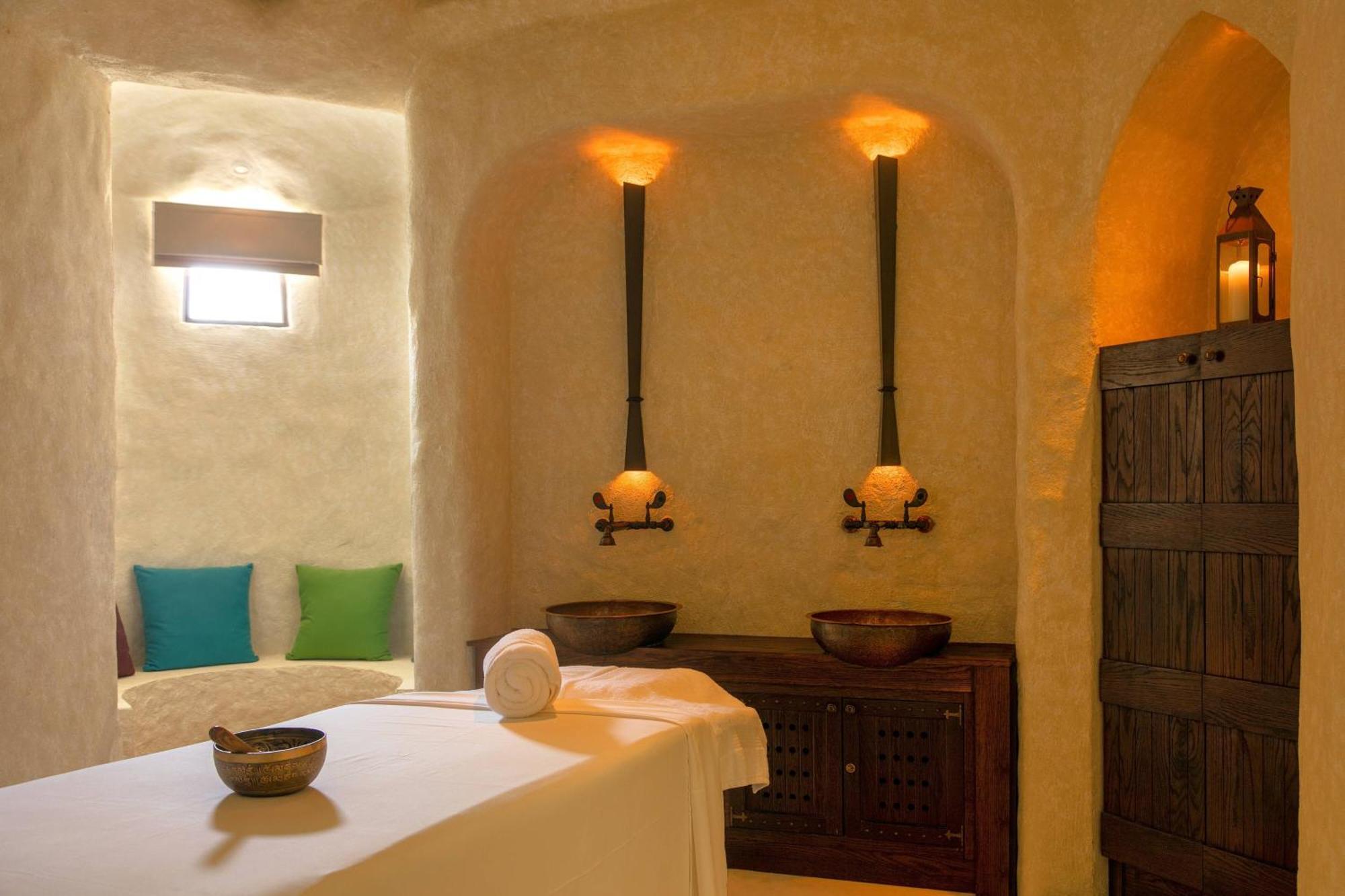 Station touristique Al Bustan Palace, A Ritz-carlton