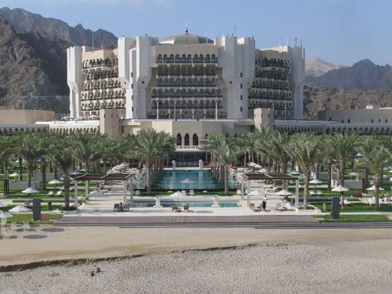 Al Bustan Palace, A Ritz-carlton