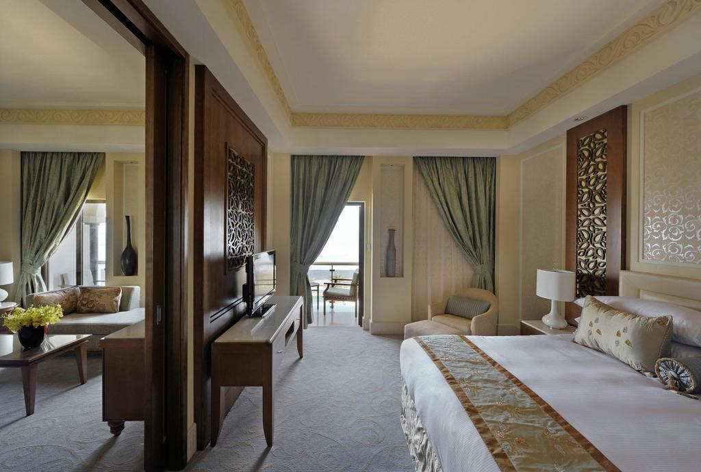 Al Bustan Palace, A Ritz-carlton