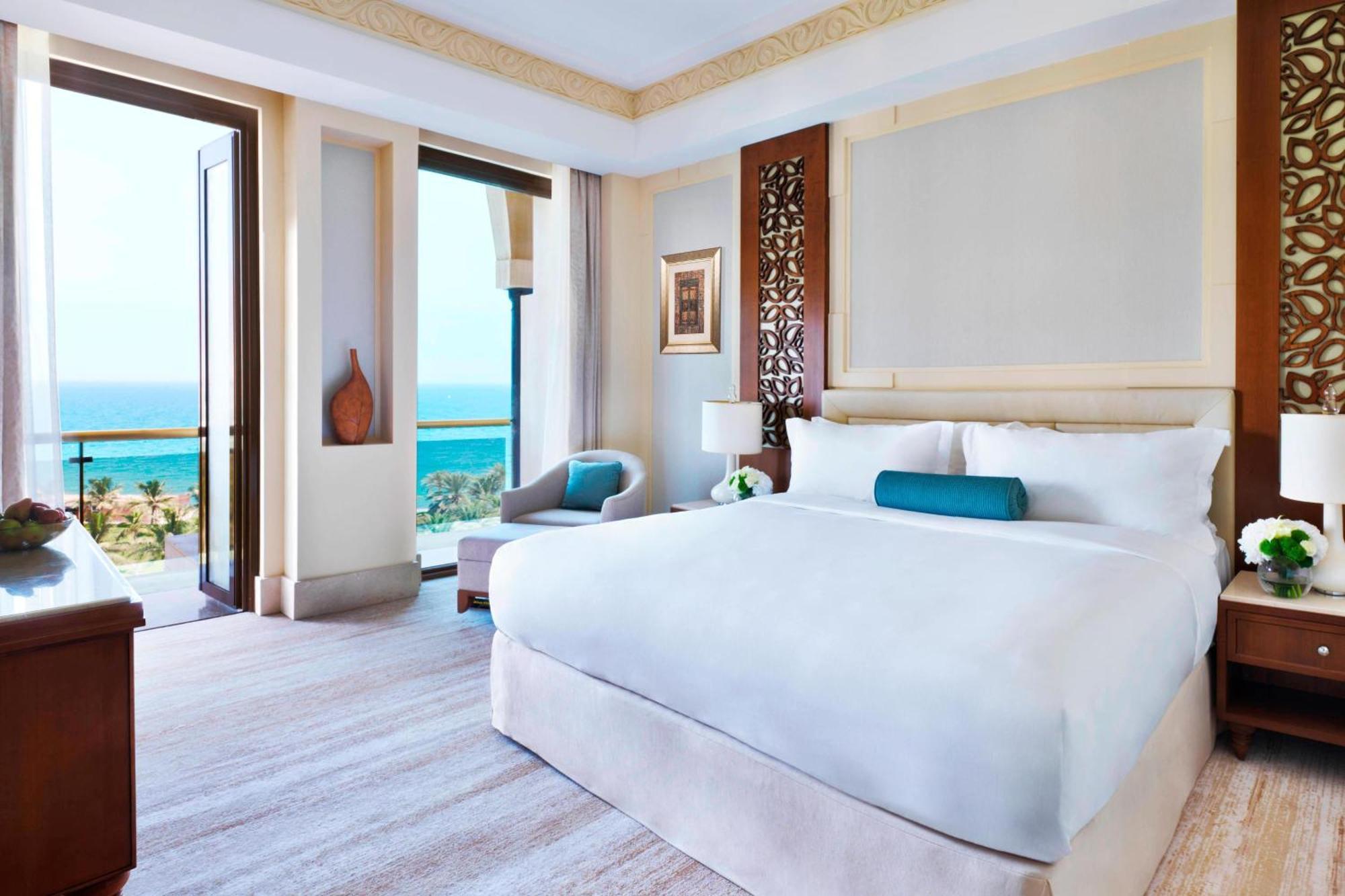 Resort Al Bustan Palace, A Ritz-carlton 5*